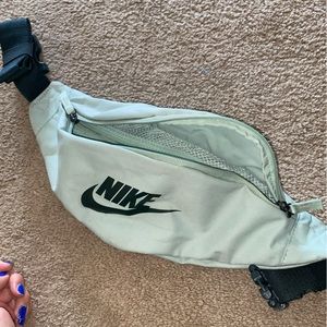 Nike Light Teal Mint Green Belt Bag Fanny Pack